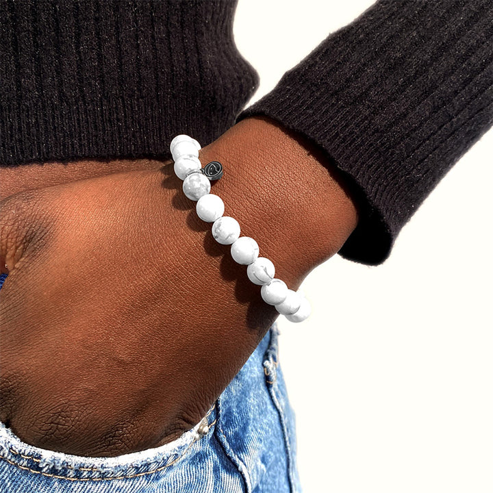 Howlite Bracelet 8mm front pocket