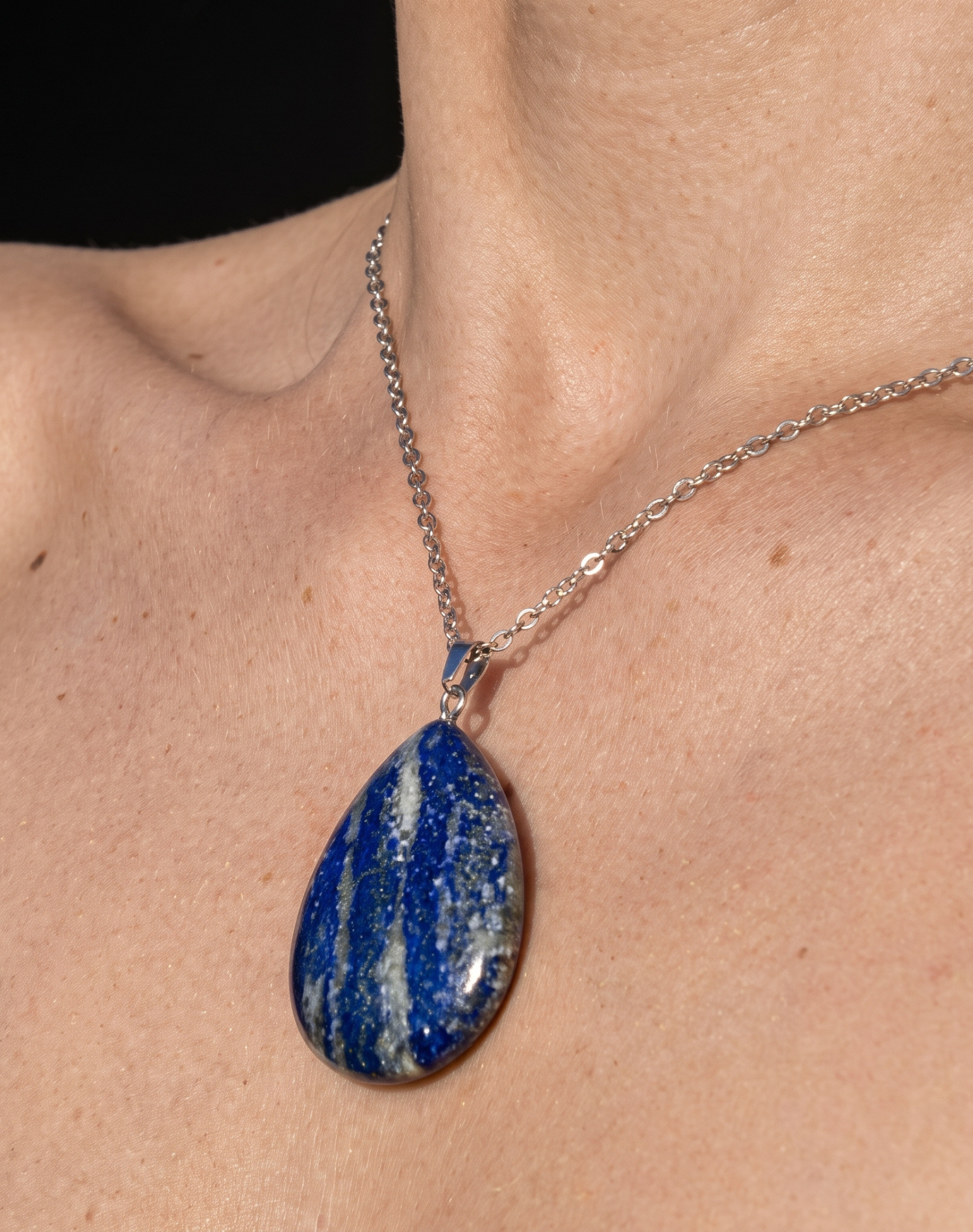 pendant-necklace-grid-banner