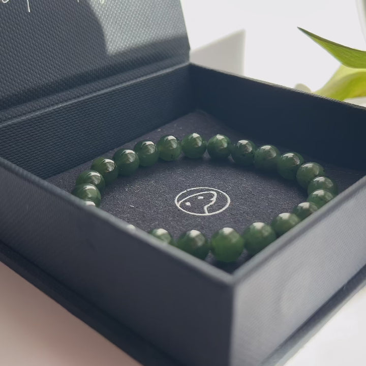 
nephrite regular 8 mm bracelet video